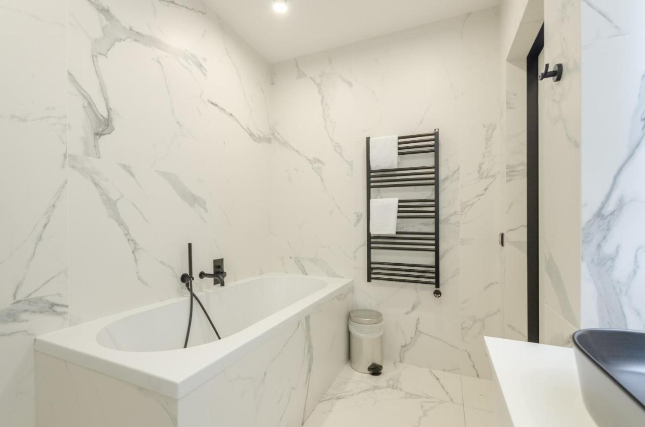 Petrovdom Apartments 23-173 In Rc Kvartet , 16Г Vasyl Lypkivskyi Street Kiev Eksteriør billede